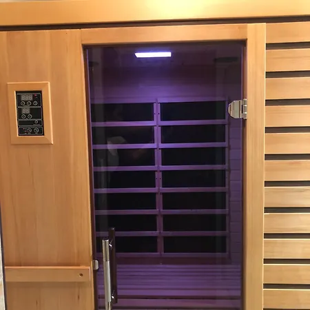 - Apartmanovy Dom Plesnivec דירה *