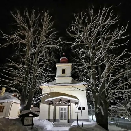 - Apartmanovy Dom Plesnivec Доновалы